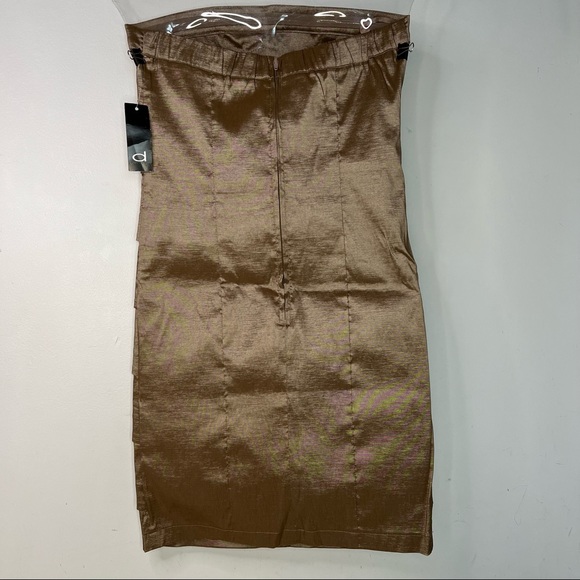 NEW Dynamite Strapless Tiered Bodycon Cocktail Mini Dress Metallic Brown Size 5 - Picture 6 of 8